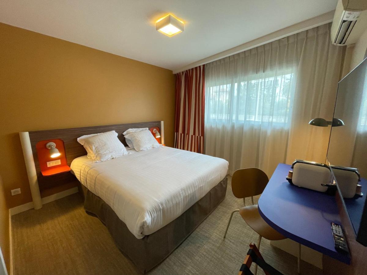 Standard Double Room,1365128717:JPEG