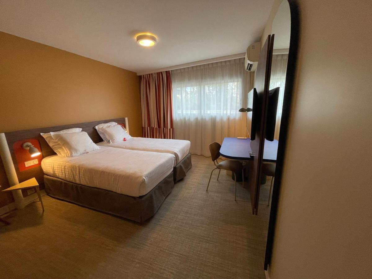 Standard Twin Room,1365137282:JPEG